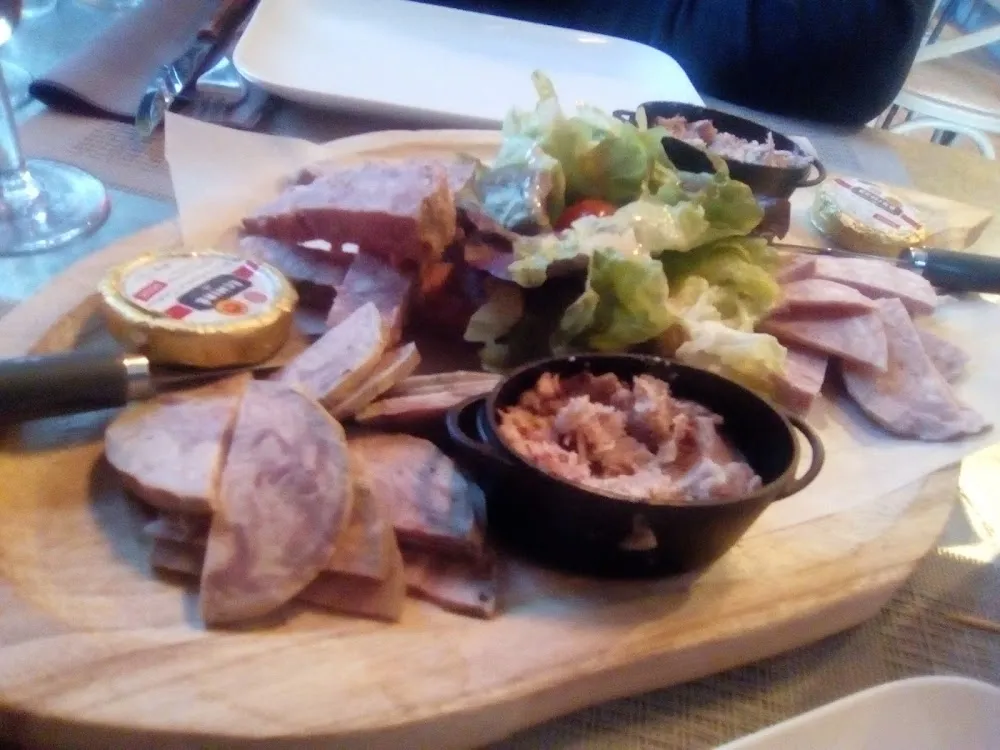 Plateau de Charcuterie